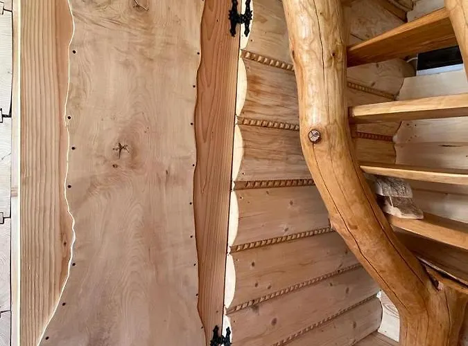 Ozna Ploscyna בקתה רייצ'ה